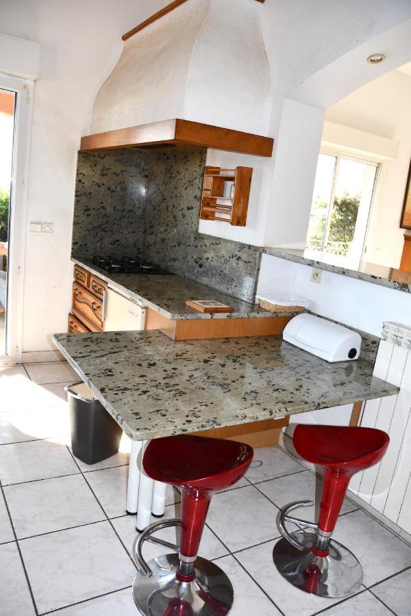 Villa F5-Wifi-Piscine Saint Gely Du Fesc ภายนอก รูปภาพ